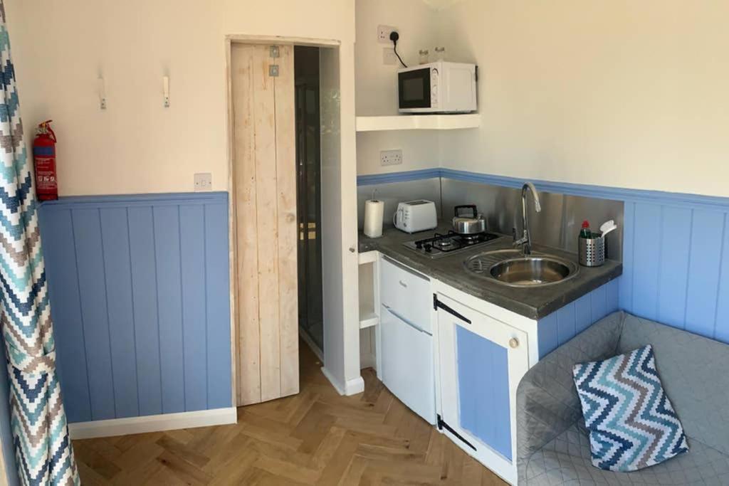 Apple Tree Hut Apartment Tenby Ngoại thất bức ảnh