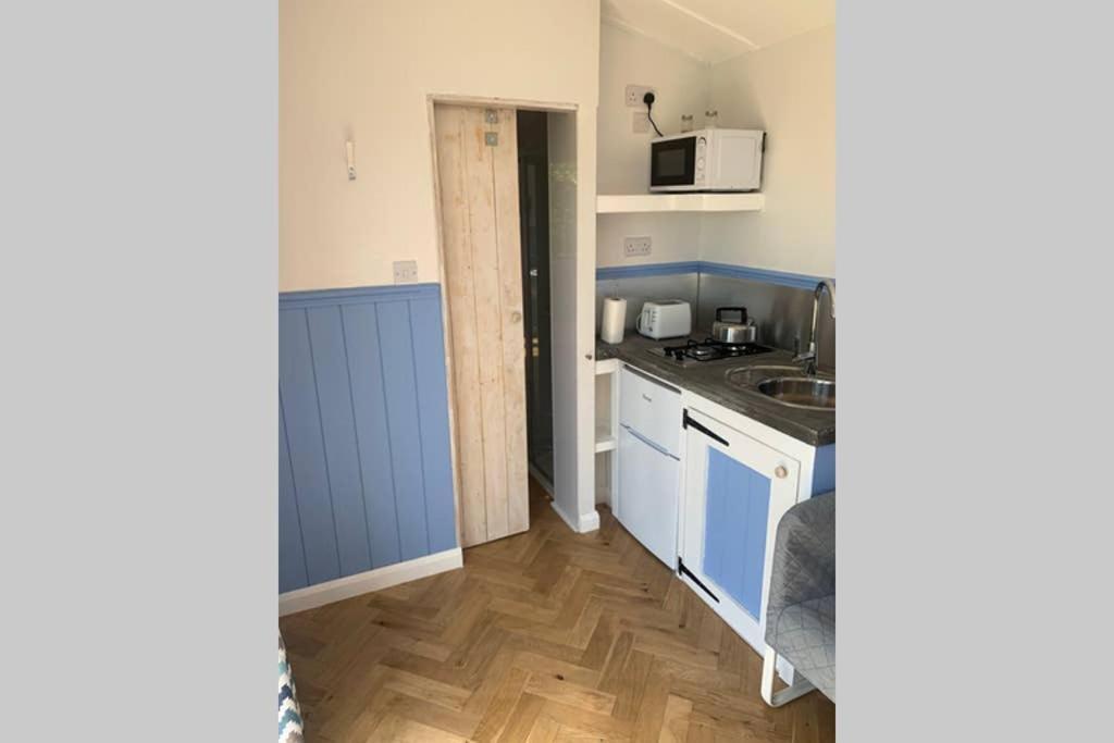 Apple Tree Hut Apartment Tenby Ngoại thất bức ảnh